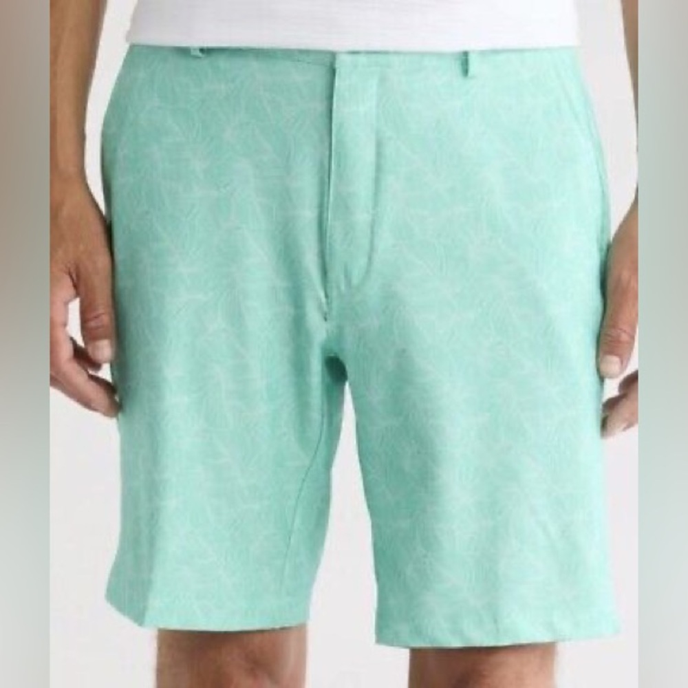 NWT Greg Norman Performance Mint Green Palm Leaves Size 38